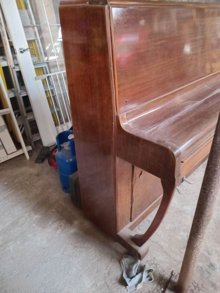 Wooden Upright Piano – Project or Parts