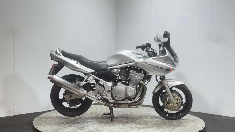 Suzuki Bandit 600 GSF S 2003 39K IDEAL COMMUTER BIKE 600CC A2 RESTRICTABLE
