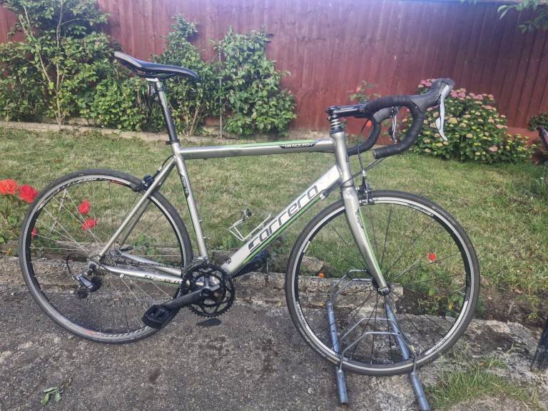 MENS GENTS ADULTS CARRERA VANQUISH 700 cc WHEELS 21 INCH FRAME 14 SPEED RACING BIKE BICYCLE