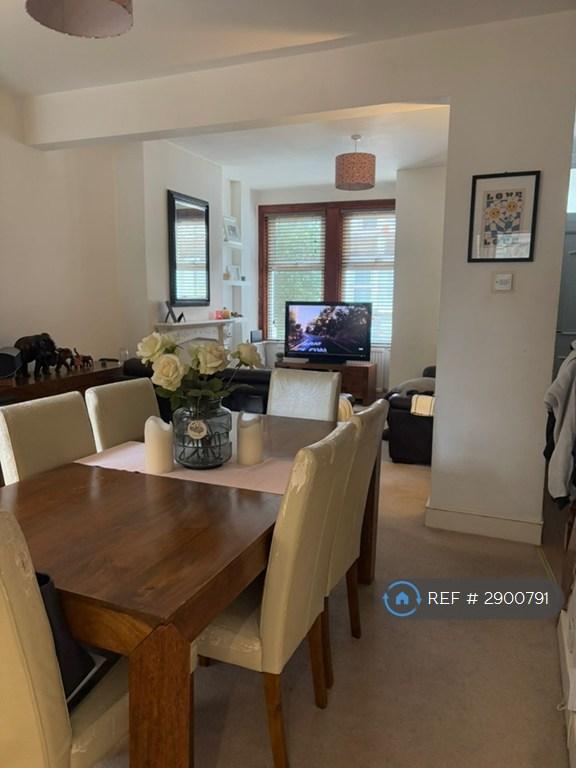 2 bedroom house in Laburnum Road, London, SW19 (2 bed) (#2900791)