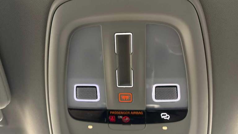 2025 Volvo XC90 Plus, T8 AWD Plug-in hybrid, Electric/Petrol, Dark, 7 Seats ( 360* Camera ) ESTAT...