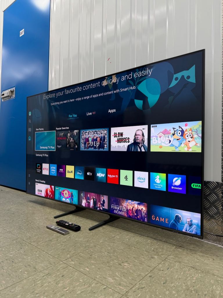 LIKE NEW QLED Samsung 65 Inch Smart 4K Ultra HD HDR 120Hz TV – QE65Q70B