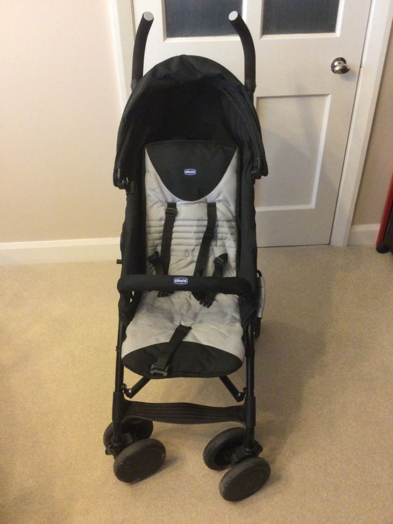 Chicco Stroller - Black and Grey, Very Good Condition
