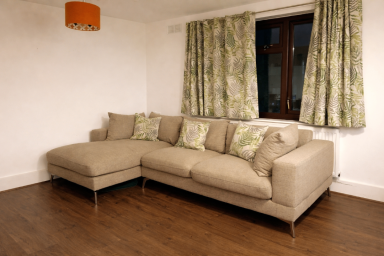 Sofology left hand  5-6 person corner sofa