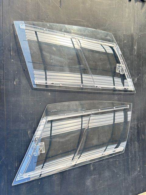 Sliding door glass Ferrari F40