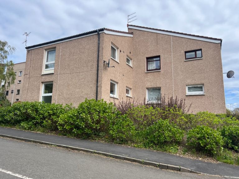 Unfurnished 1 bed flat to rent near Ninewells. River Views 
