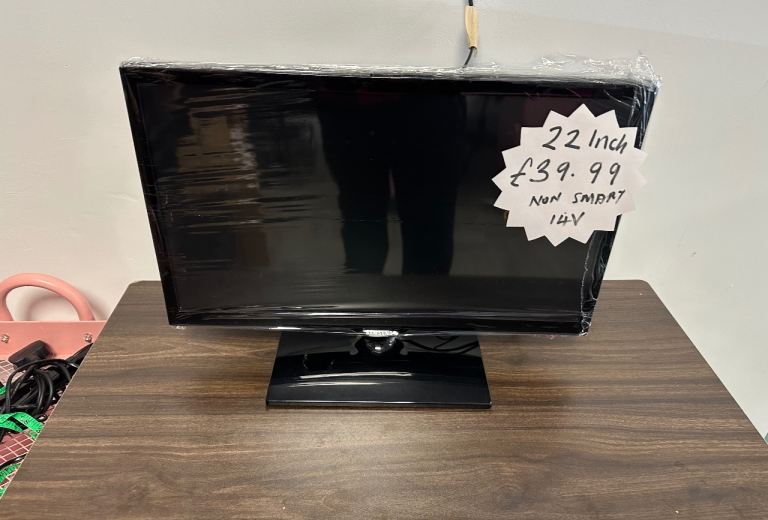 Samsung 22” HD TV | Non‑Smart | 14V & 240V | Perfect for Caravan / Camper / Home