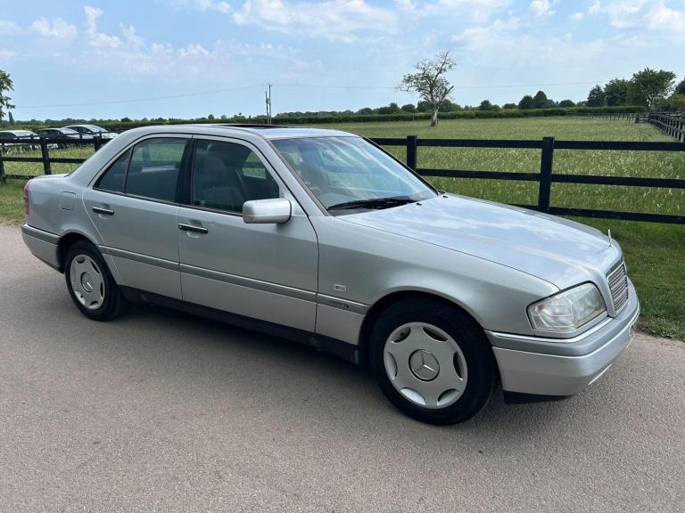 1997 Mercedes-Benz C Class C180 Elegance 4dr Auto [5] SALOON PETROL Automatic