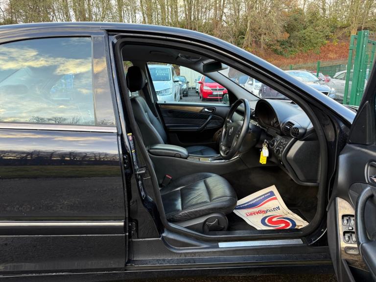 2006 Mercedes-Benz C Class C320 CDI Avantgarde SE 4dr Auto SALOON Diesel Automatic