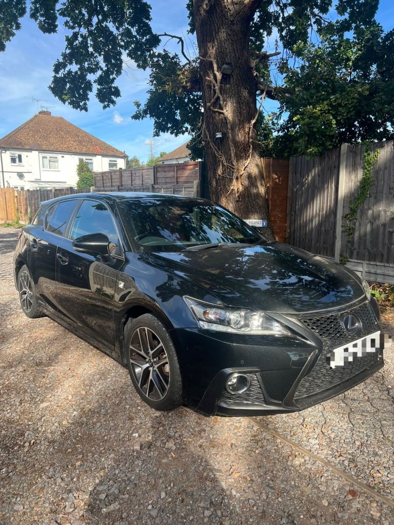 Lexus Ct200h 
