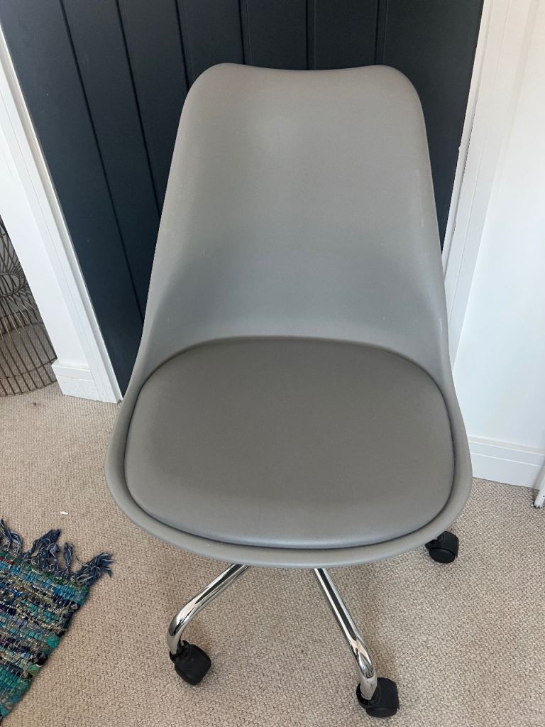 Grey Plastic Office Chair with Padded Seat and Chrome Base