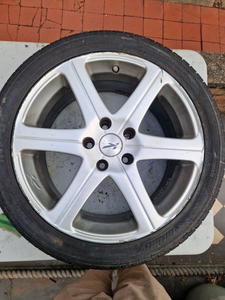 Kahn Alloy Wheel Set RS-S 17 Inch 7.5 x ET35
