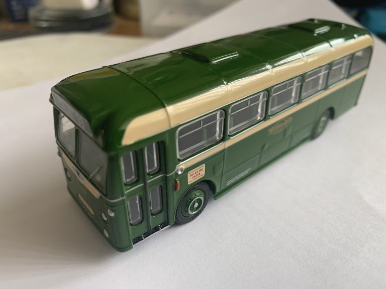 Maidstone & District Die~Cast Model Bus. New & in box