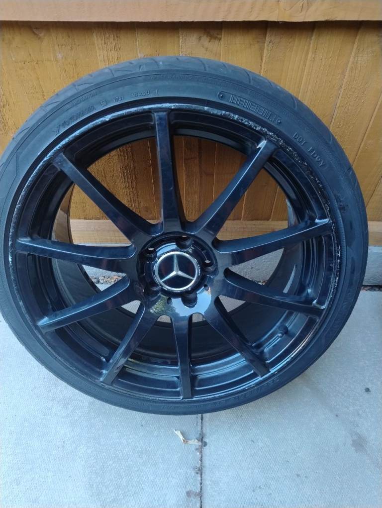 Mercedes 19inch alloys with tyres x 4 EXCELLENT TYRES 