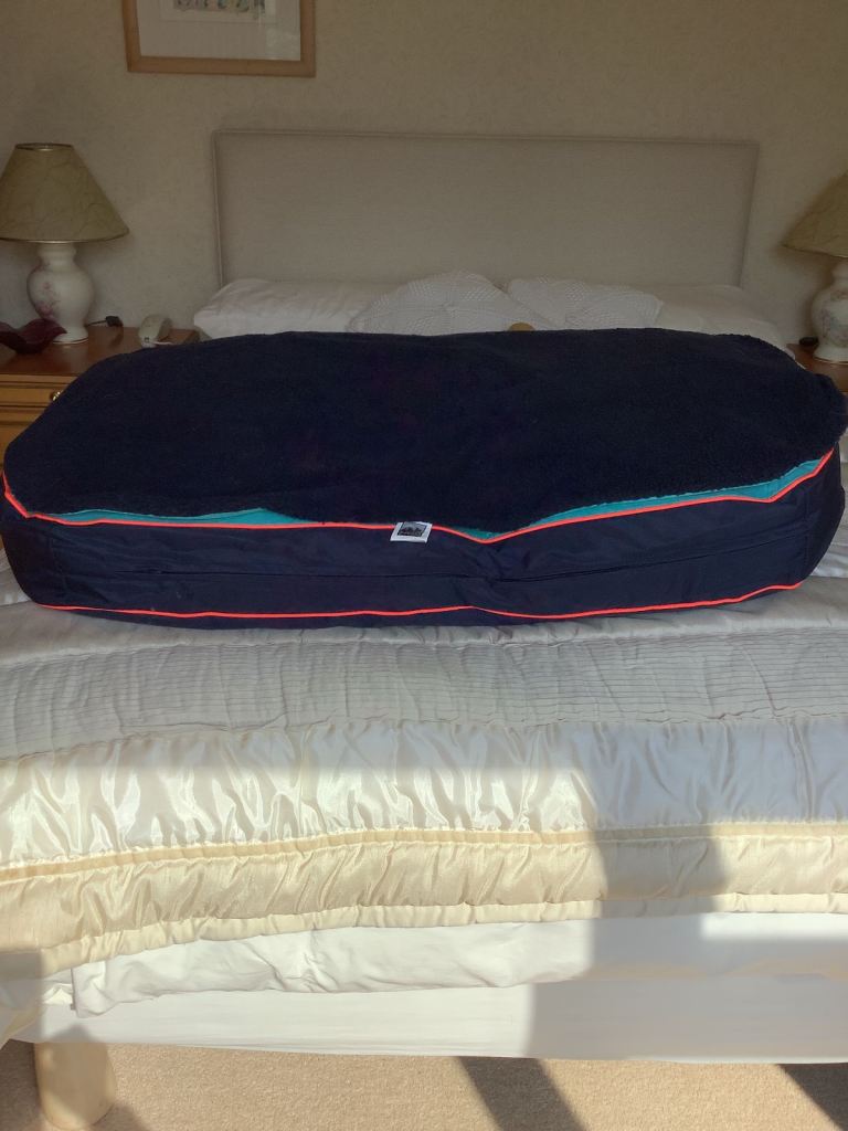 3 peaks dog bed large