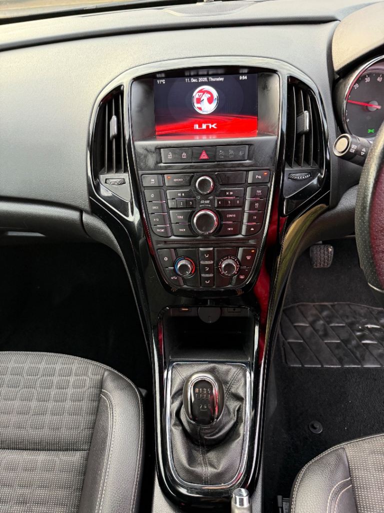 2016 Vauxhall Astra GTC 1.4i Turbo ULEZ FSH NewMot