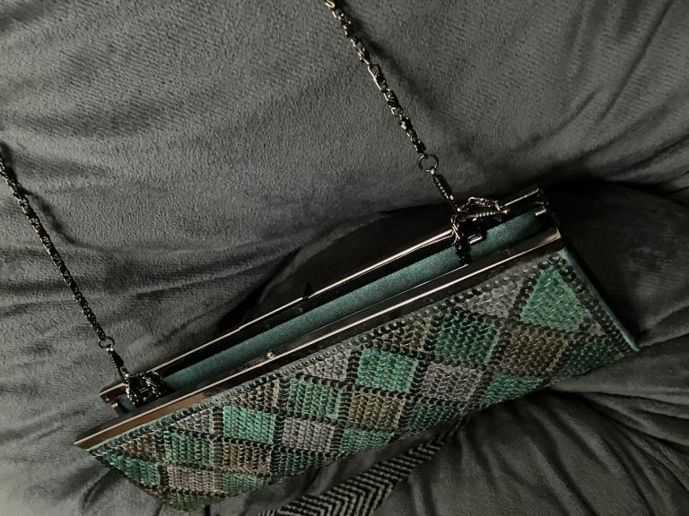 East sequence purse/small bag