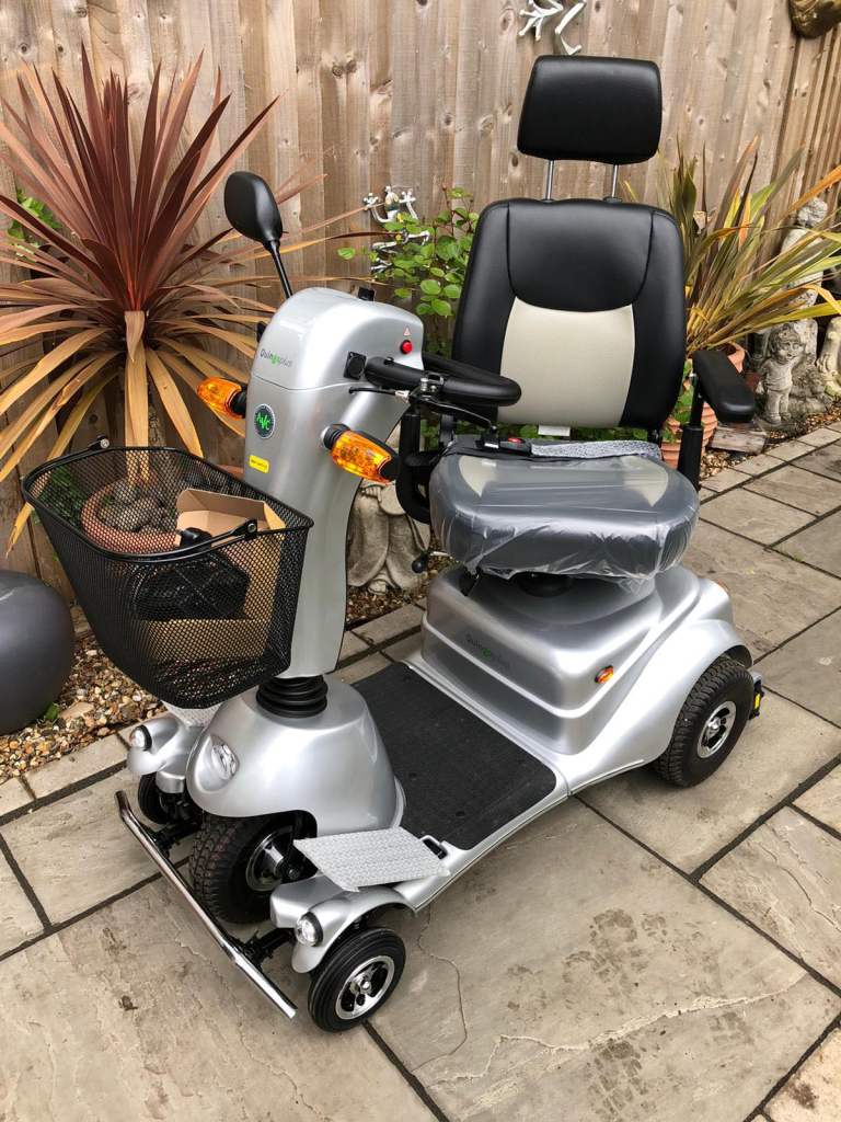 Mobility scooter Quingo plus used once free delivery 🚚 100 miles radius 