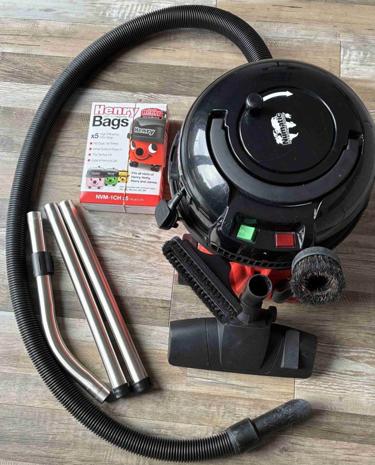 HENRY HOOVER 200 SEEKS MORE WORK IN NEW HOME 