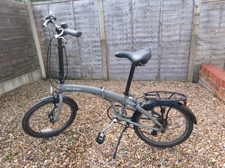 Raleigh Evo 2 Folding Bike - Grey - 7 Speed (Very Good Condition)
