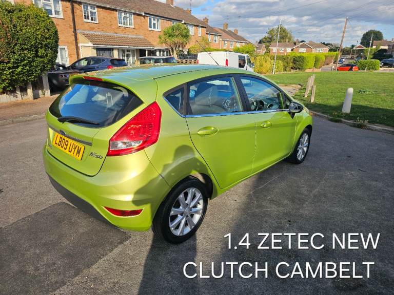 fiesta 1.4 zetec immaculate in an out long mot new clutch an cambelt full serv his drives perfect 