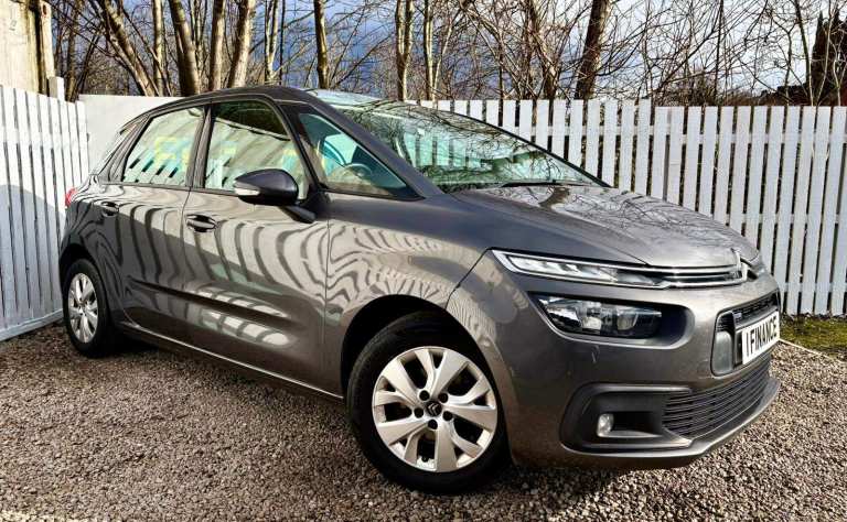 CAN'T GET CREDIT? CALL US! Citroen C4 Picasso 1.2 PureTech Touch Edition - £99 DEPOSIT, £46 PER WEEK
