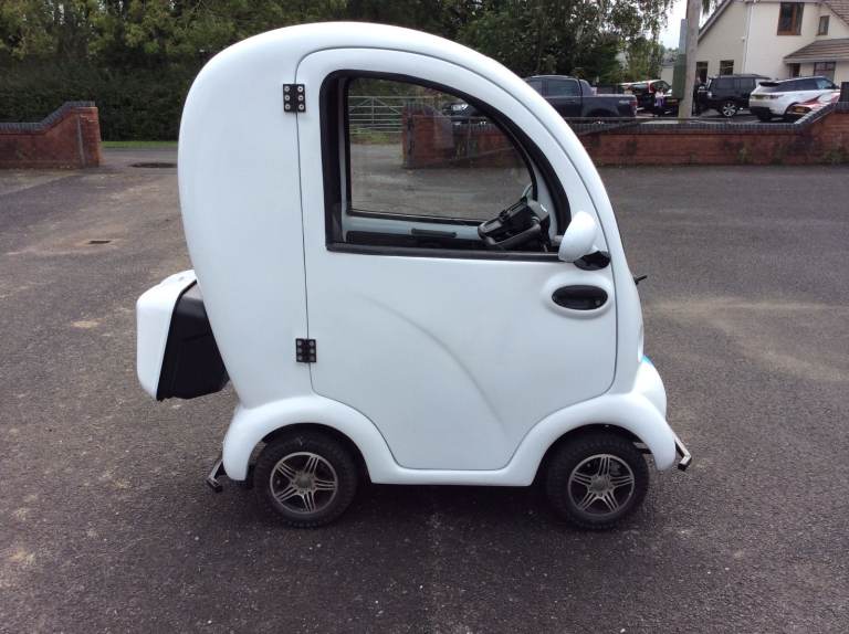 🚘 Take Mobility to the Next Level with the Cabin Car Mk2 – Only £3,995! 🚘