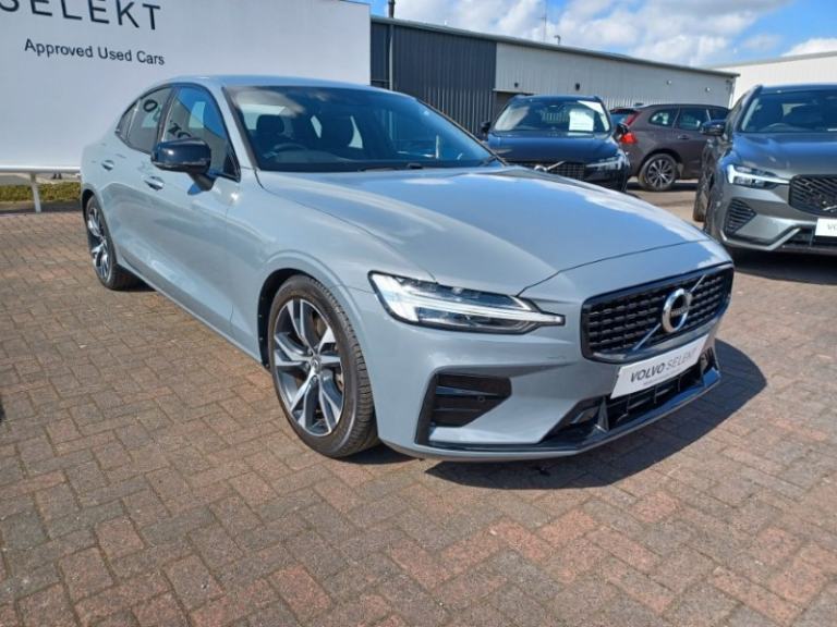 VOLVO S60 2.0 B5P R DESIGN 4dr Auto