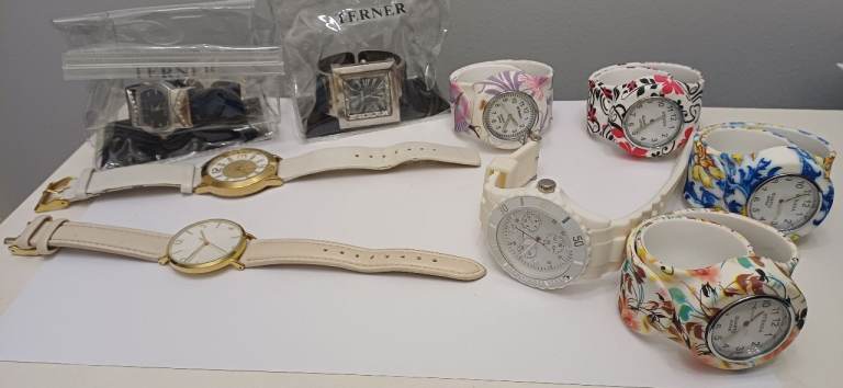 Joblot 9 Mixed New  Women's Watches