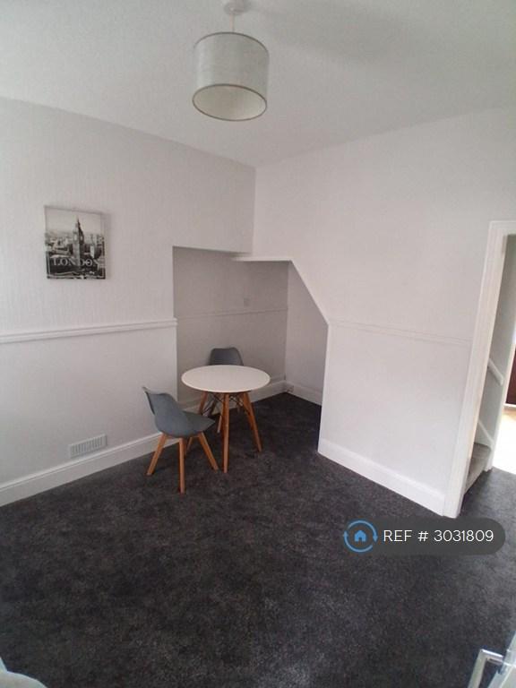 2 bedroom house in Gosport St, Barrow-In-Furness, LA14 (2 bed) (#3031809)