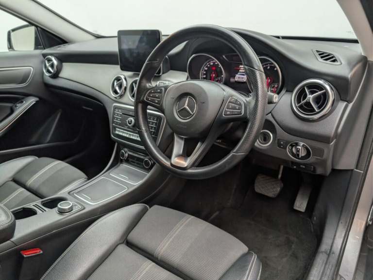 2019 Mercedes-Benz A-Class 1.6 GLA180 Urban Edition SUV 5dr Petrol 7G-DCT Euro 6 (s/s) (122 ps) -...