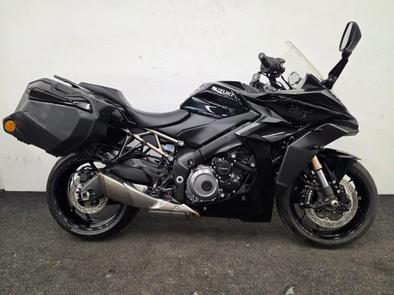 SUZUKI GSXS 1000 GT+ ** RIDER MODES - PANNERS - CRUISE CONTROL **
