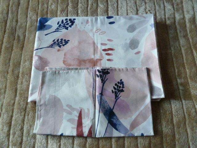 Marks and Spencers Single Duvet Set