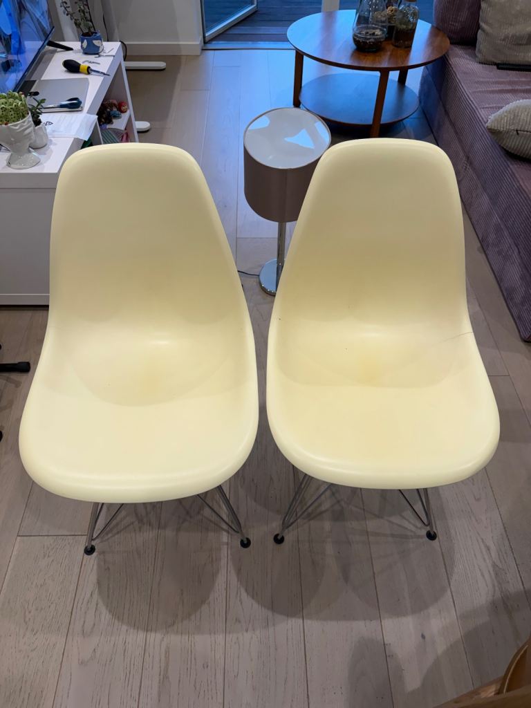 Free Chairs