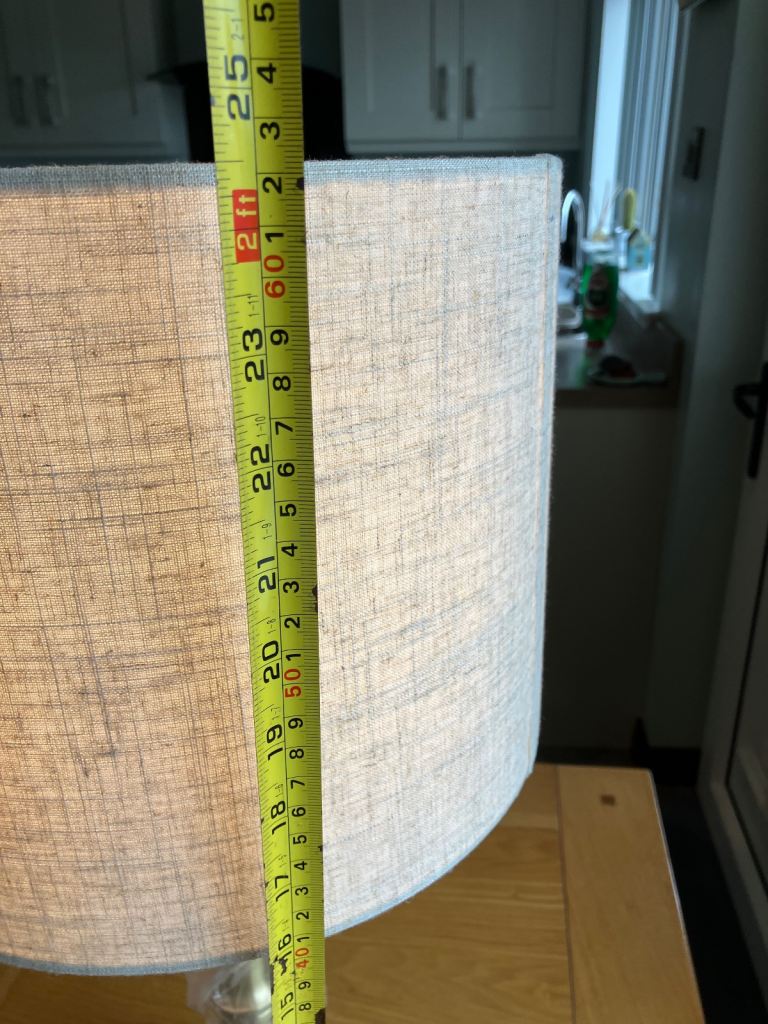 TABLE LAMP