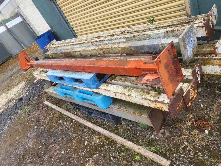 STEEL CARPORT? LEGS