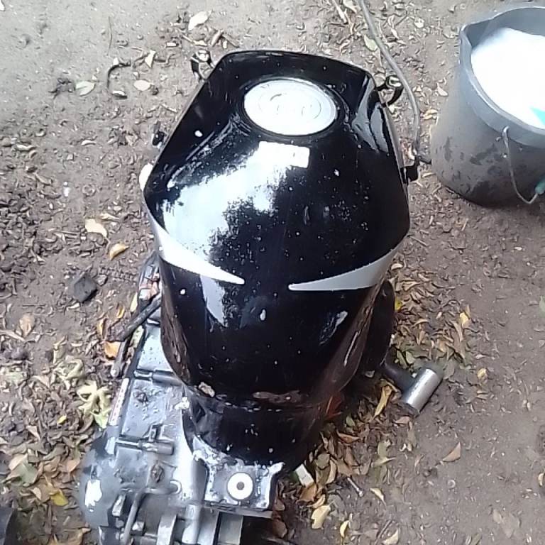 Honda CBF 125 fuel tank 
