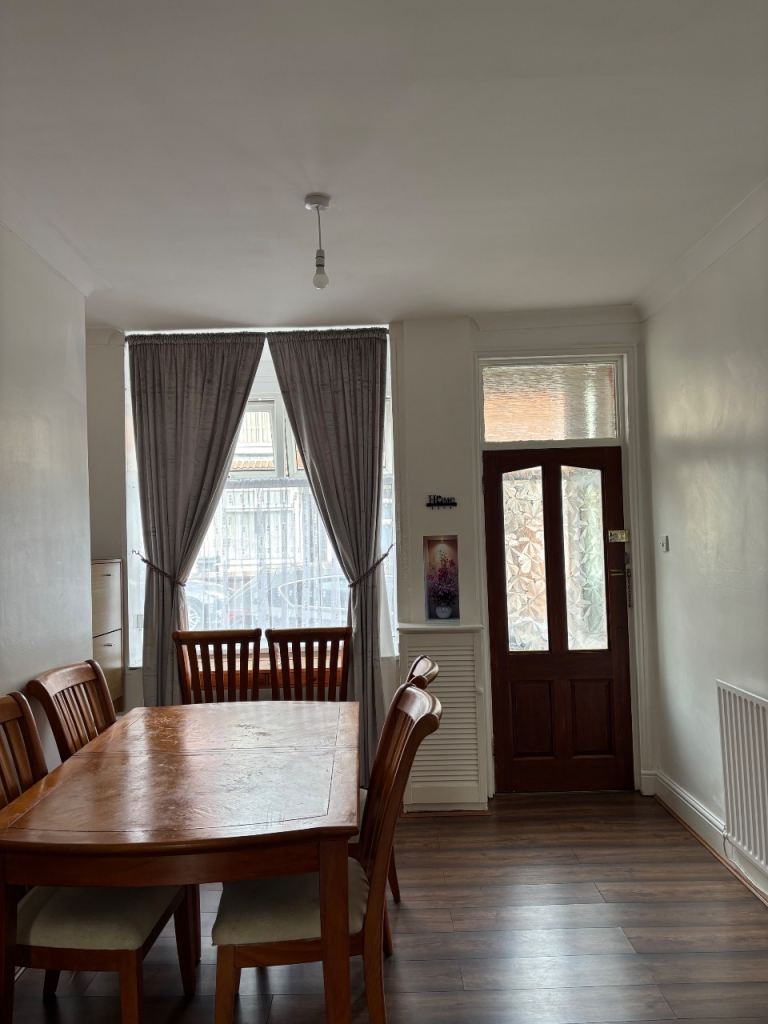 🏡 Beautifully Renovated 2-Bedroom Home – Shelton, Stoke-on-Trent
