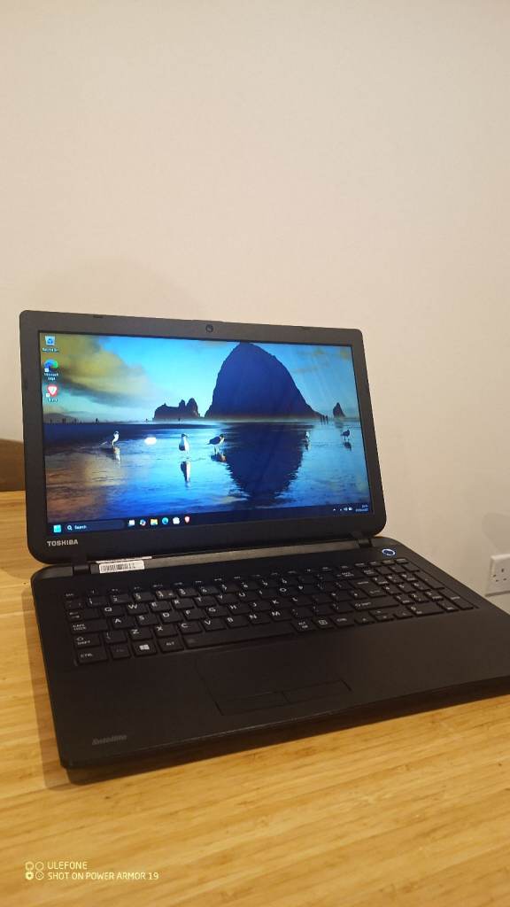 Toshiba Satellite C50-B-12C Laptop – Refurbished, New Battery