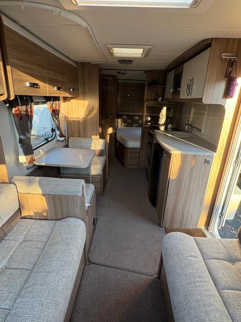 Swift ace prestige 2016 6 berth 
