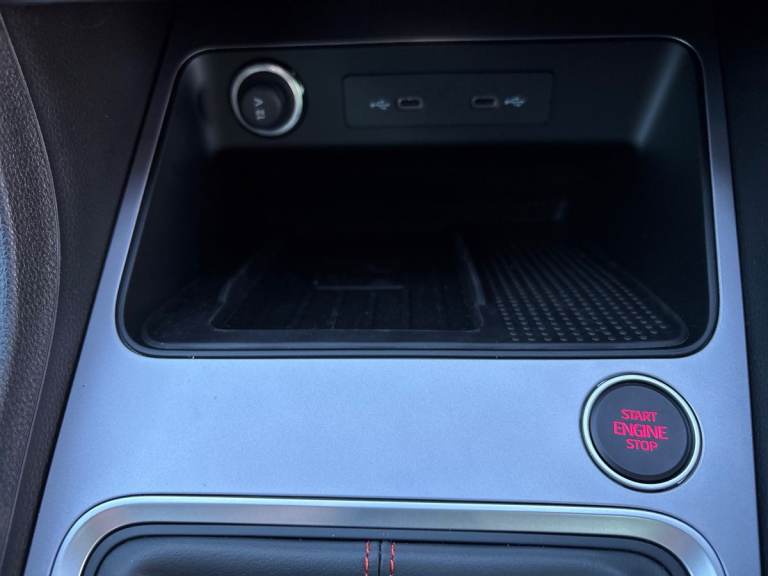 2025 SEAT Ateca 1.5 TSI EVO FR Black Edition 5dr Estate PETROL Manual