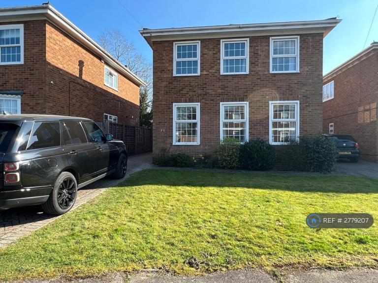 4 bedroom house in Chiltern Road, Maidenhead, SL6 (4 bed) (#2779207)