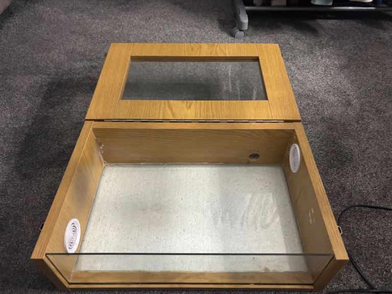 Reptile vivarium with heat Matt included