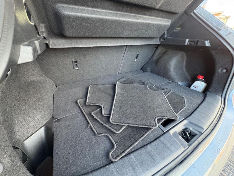 2018 Nissan Qashqai 1.5 dCi N-Connecta 5dr ++ PANROOF / NAV / CAMERA / ULEZ / 7 SERVICES ++ HATCH...