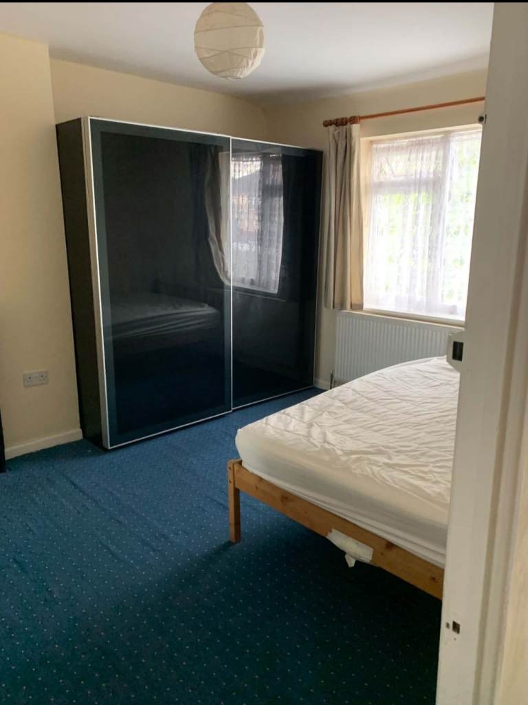 Double Room Available 