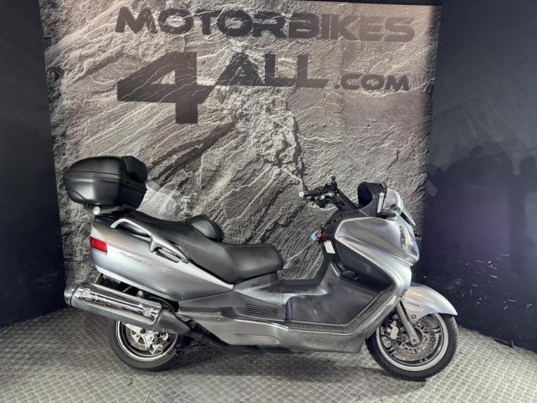 SUZUKI BURGMAN 650 AN650 BURGMAN 650 2010