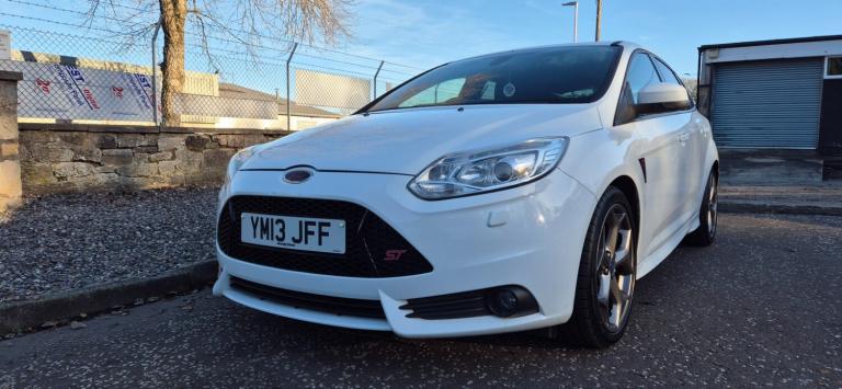 2013 Ford Focus 2.0T ST-3 5dr HATCHBACK Petrol Manual