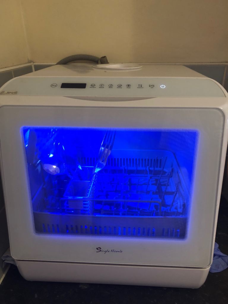 Countertop dishwasher