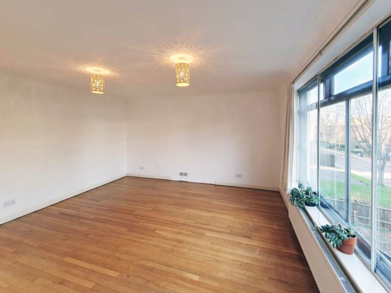 4 Bedroom townhouse to rent Beckenham 