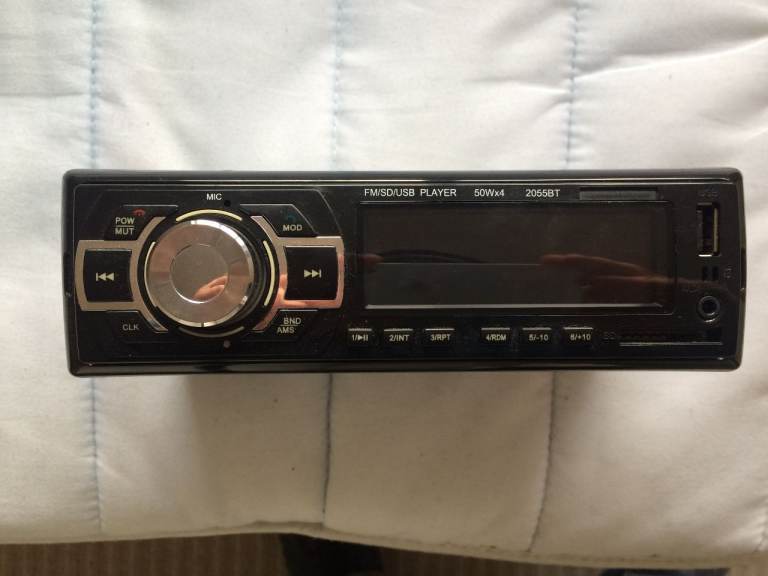 image for USB car radio hardly used